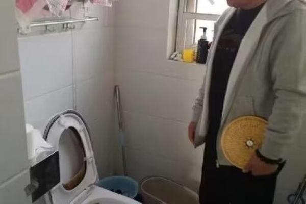 马桶不能正对大门方位，马桶不能对着门有什么讲究？