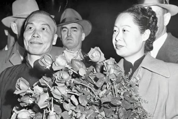 李宗仁八字命理,李宗仁的原配妻子算命
