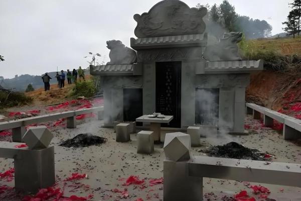 祖坟墓地风水好“五大征兆 ”