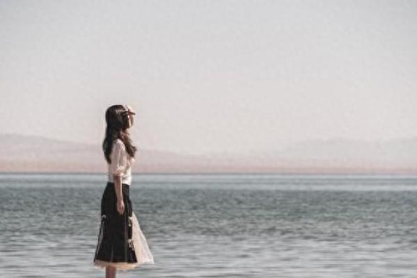 19岁姑娘算命，算命先生说她晚婚，三日后她决定嫁给邻村一男子