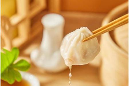 算命说有机会吃到小笼馒头